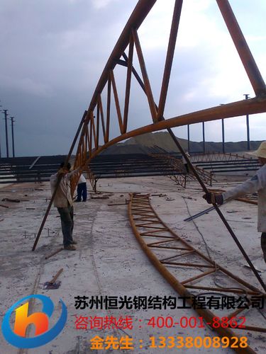 苏州钢结构楼梯搭建轻型钢结构厂房安装工厂厂房维修报价